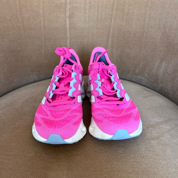 Adidas SWITCH FWD RUNNING SHOES - Picture 2 of 8